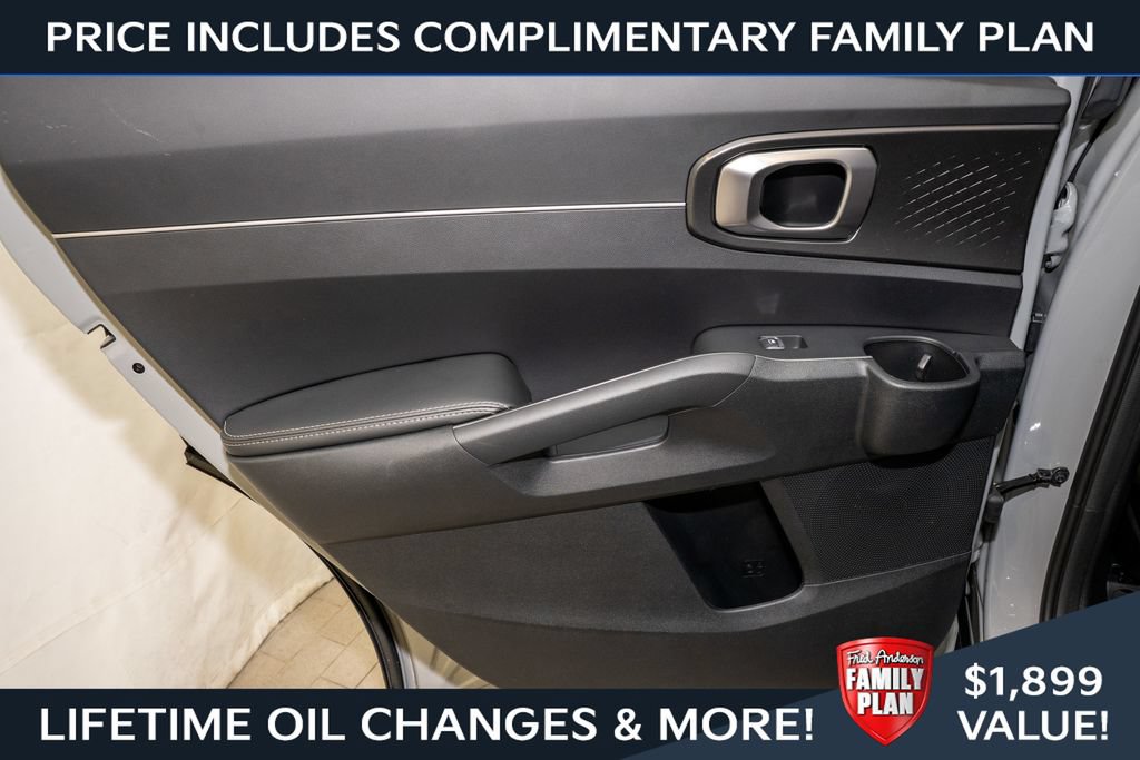 New 2026 Kia Sorento S w/ S Panoramic Sunroof Package FWD image 12
