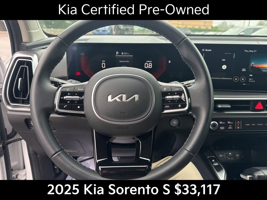 Used 2025 Kia Sorento S FWD image 23