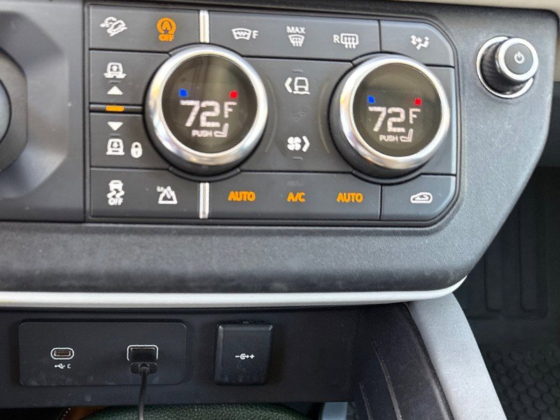 Used 2020 Land Rover Defender 110 S image 24