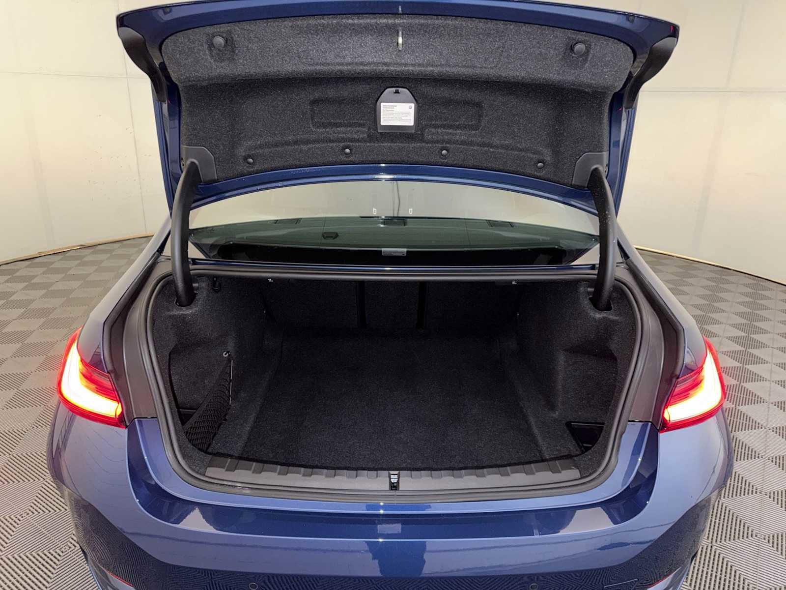 Certified 2023 BMW 330i xDrive Sedan w/ Convenience Package image 23