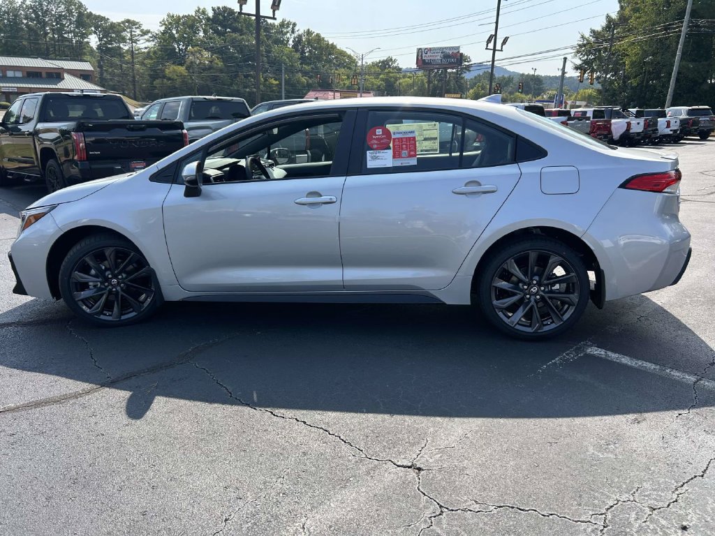 New 2027 Toyota Corolla SE FWD image 6