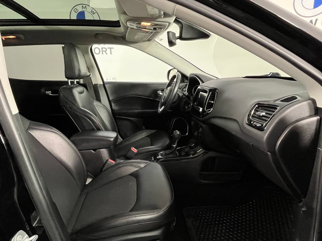 Used 2019 Jeep Compass Latitude AWD/4WD image 20
