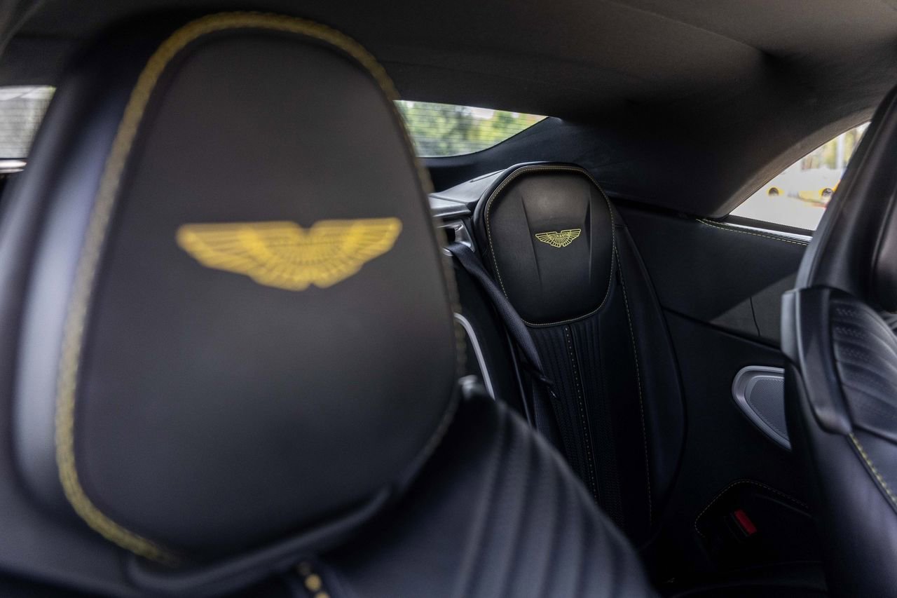 Used 2022 Aston Martin DB11 Volante RWD image 59