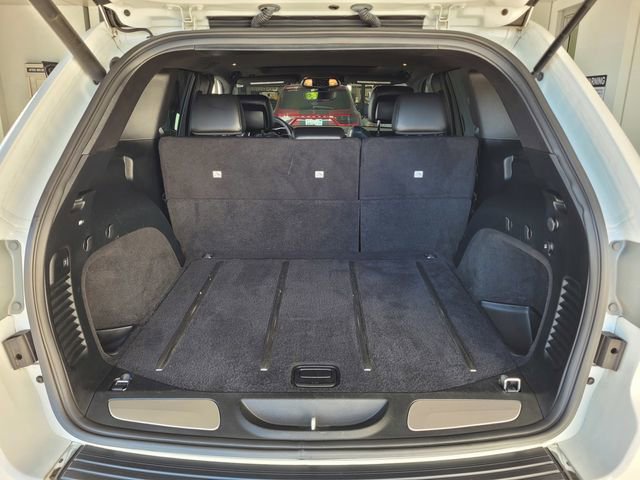 Used 2017 Jeep Grand Cherokee Limited image 26