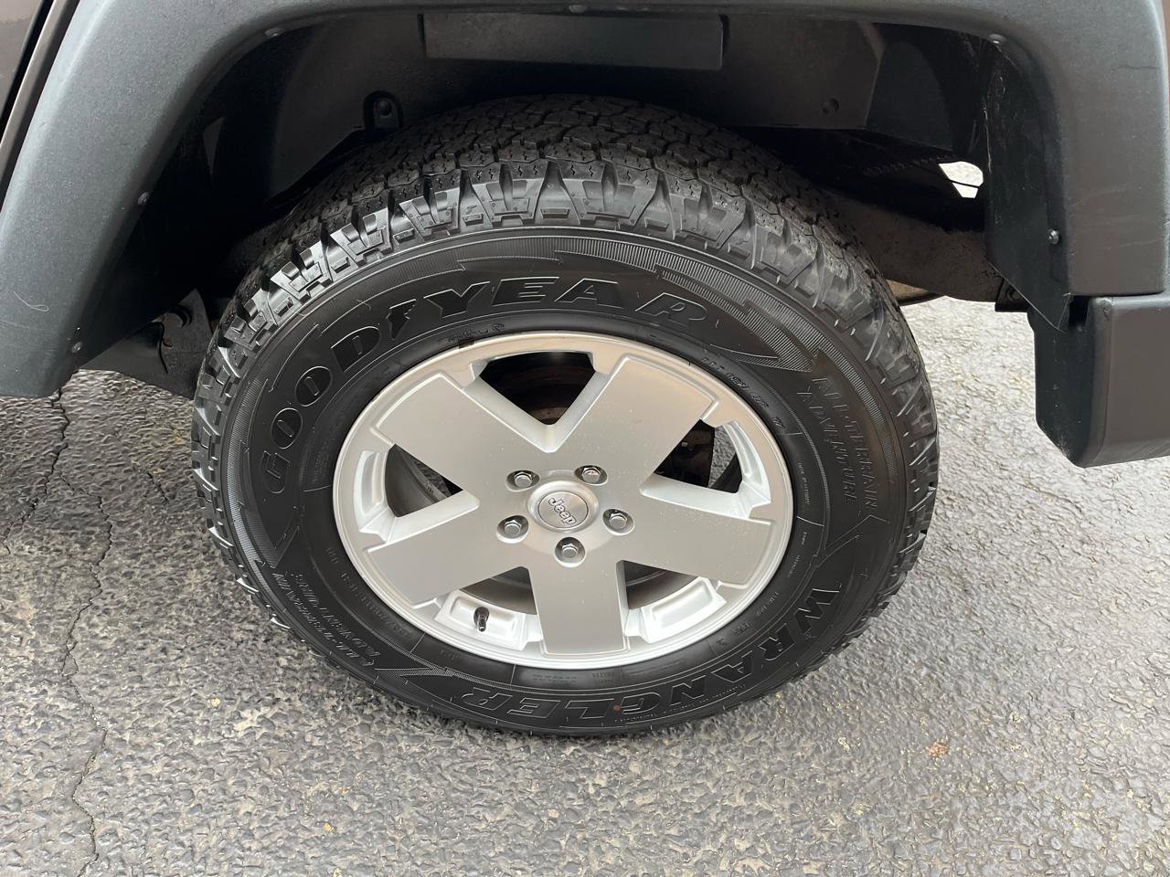 Used 2014 Jeep Wrangler Unlimited Sport image 15