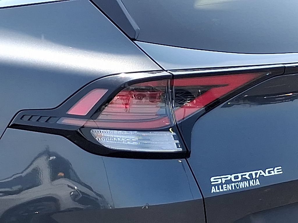 Certified 2023 Kia Sportage EX AWD/4WD image 10