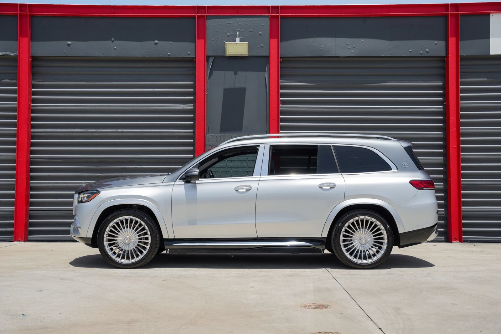 Used 2021 Mercedes-Benz Maybach GLS 600 4MATIC image 9