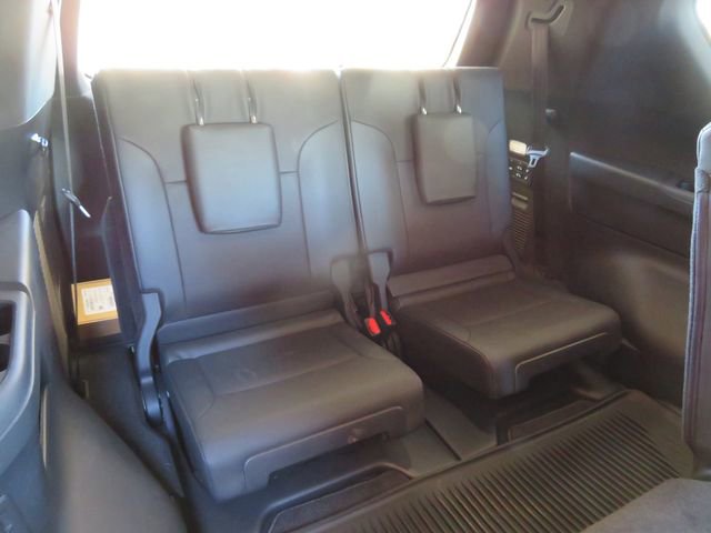 Used 2024 Lexus LX 600 4WD w/ Appearance Package image 14