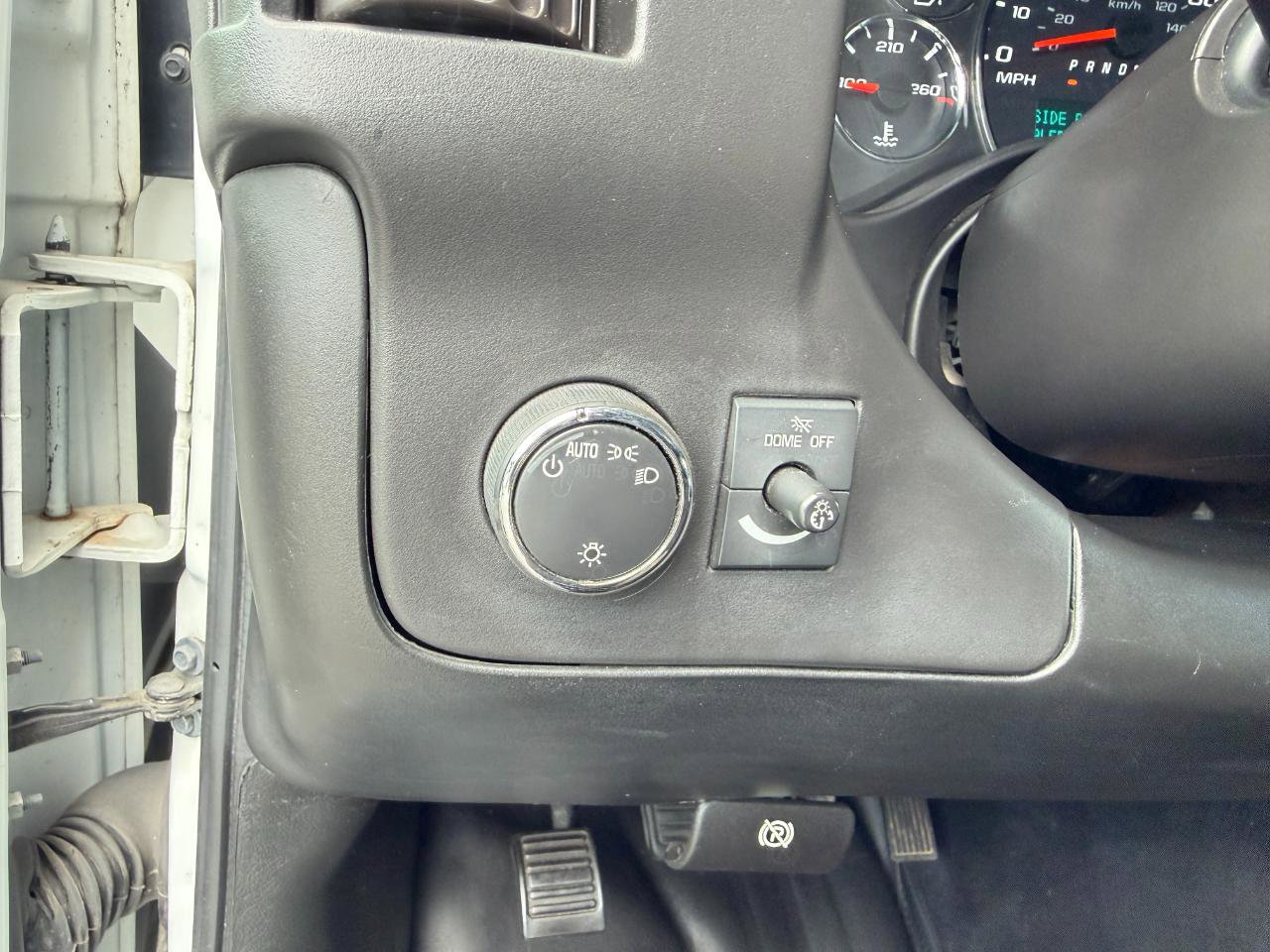 Used 2018 GMC Savana 2500 Extended RWD image 38
