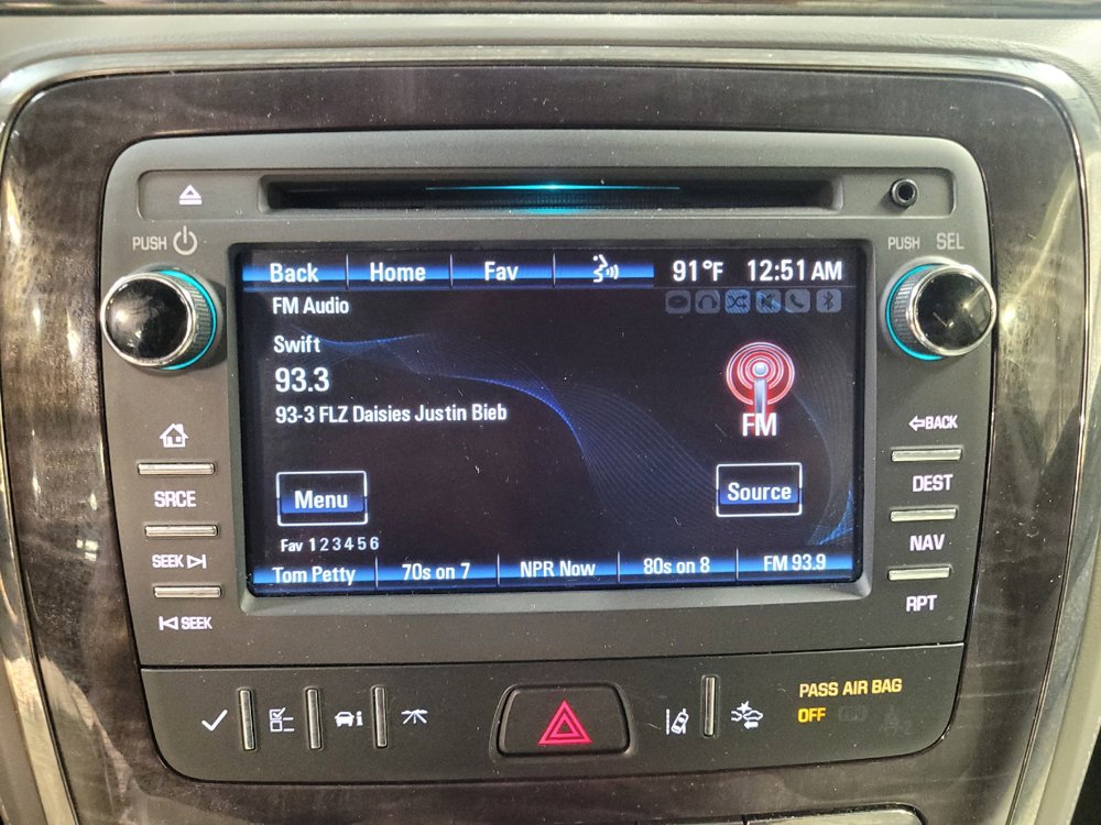 Used 2017 Buick Enclave Premium w/ Experience Buick Package FWD image 25