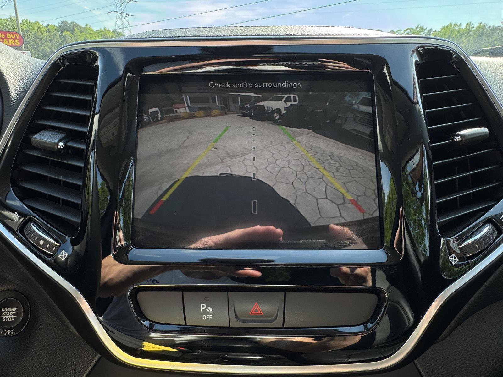 Used 2019 Jeep Cherokee Limited image 22