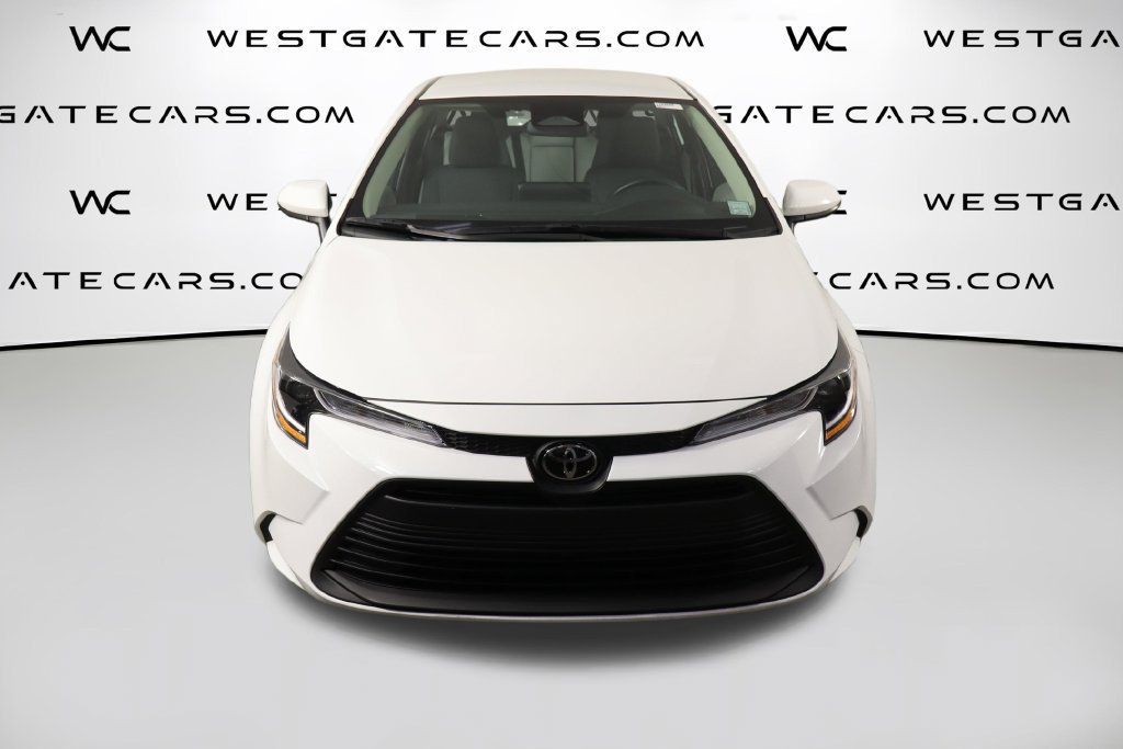 Used 2026 Toyota Corolla LE FWD image 2