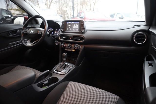 Used 2021 Hyundai Kona SEL Plus w/ Cargo Package image 37