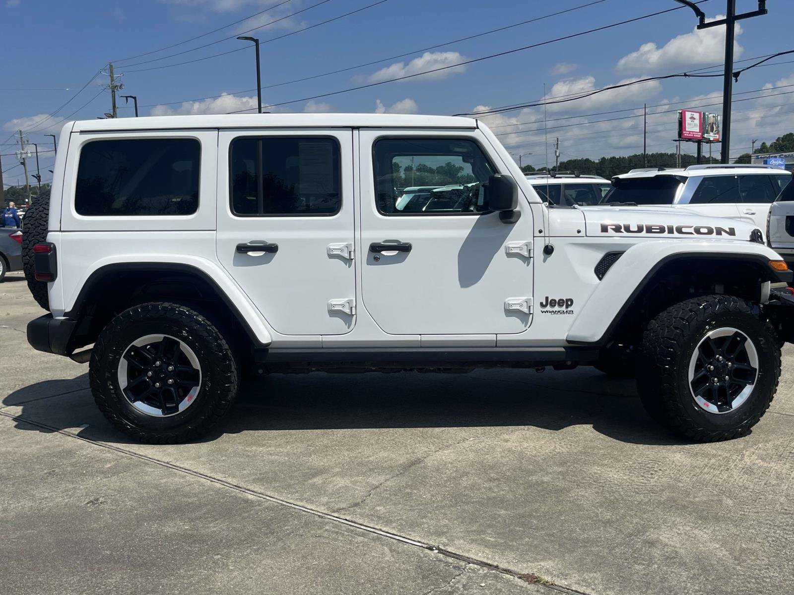 Used 2019 Jeep Wrangler Unlimited Rubicon AWD/4WD image 2