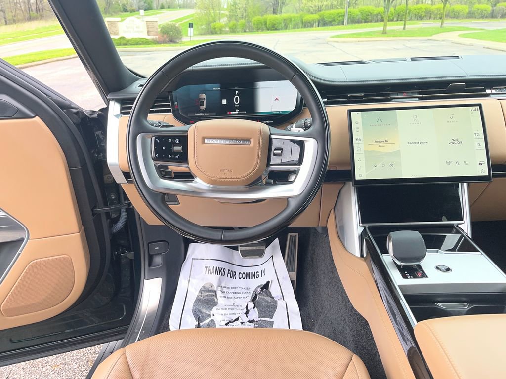 Used 2024 Land Rover Range Rover Long Wheelbase SE image 15