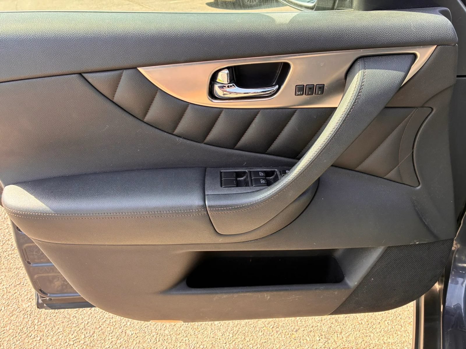 Used 2011 INFINITI FX35 AWD w/ Premium Pkg image 20