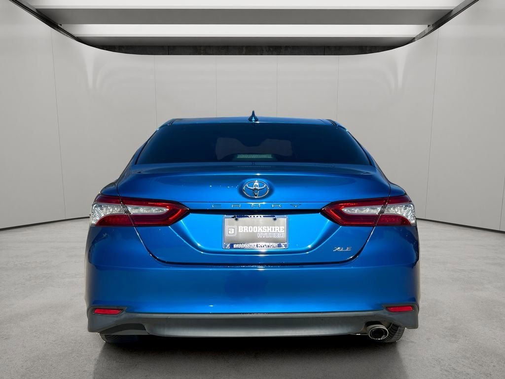 Used 2019 Toyota Camry XLE image 6