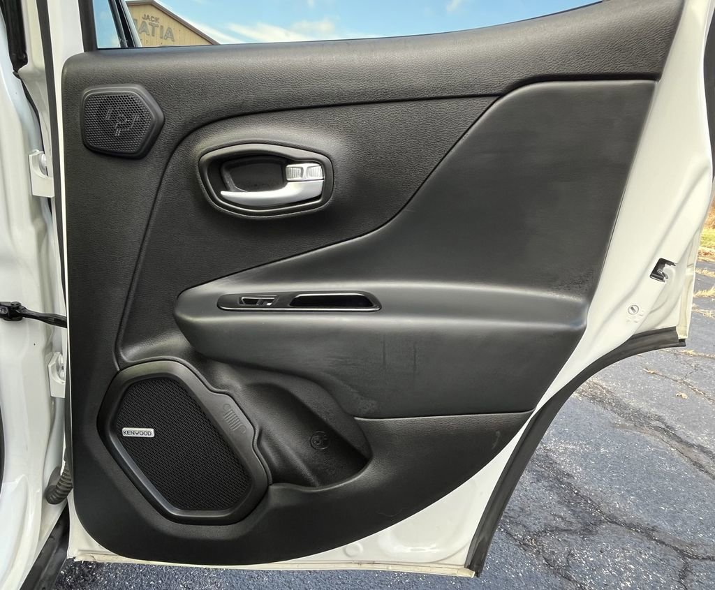 Used 2021 Jeep Renegade Limited w/ Sun & Sound Group image 19