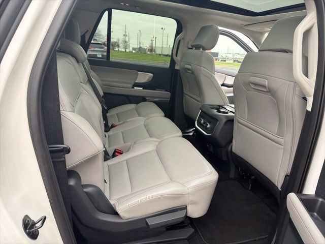 Used 2025 Ford Expedition Max Active image 31