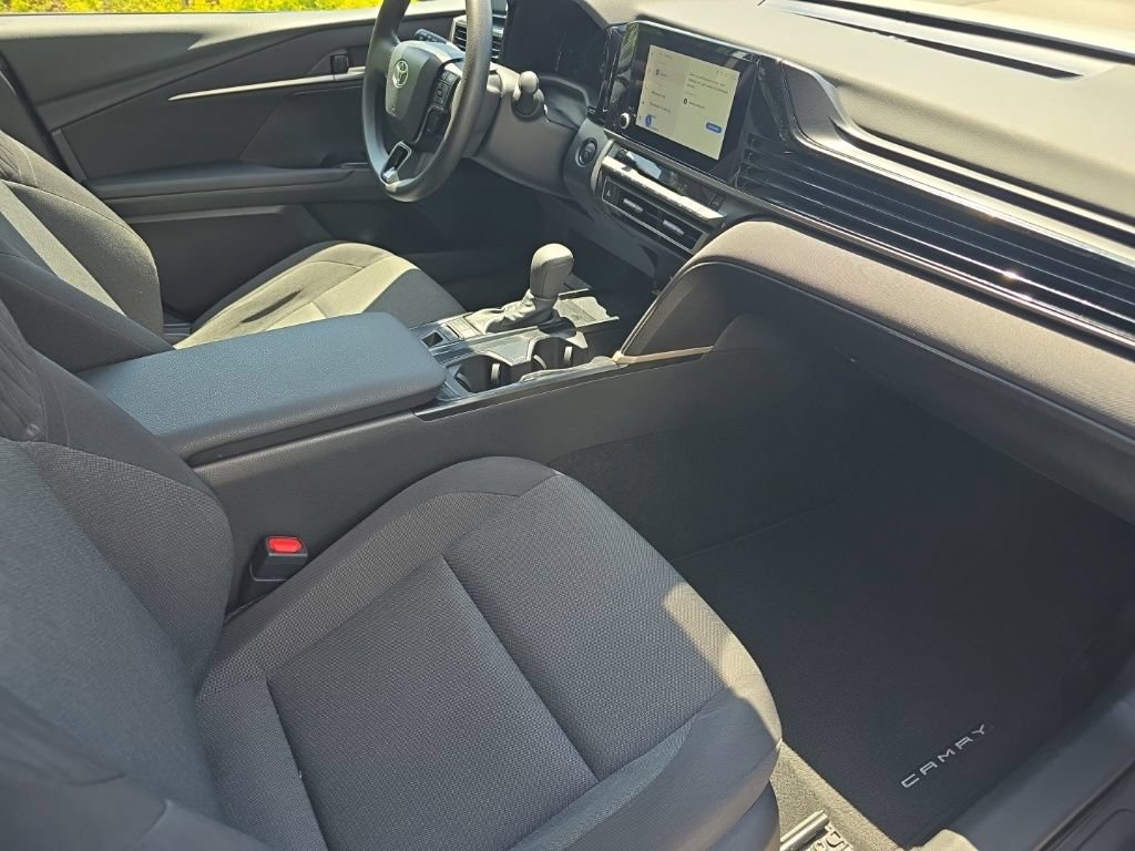 Used 2026 Toyota Camry LE FWD image 17