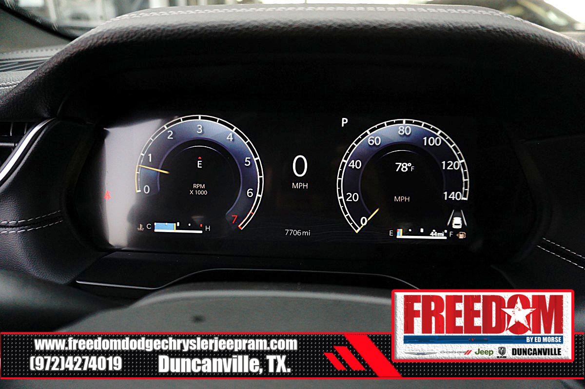 Certified 2025 Jeep Grand Cherokee Limited w/ Black Appearance Package RWD image 18