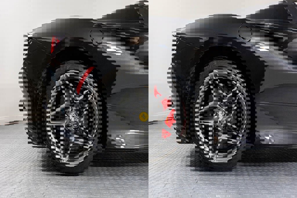 Certified 2023 Ferrari F8 Tributo image 10