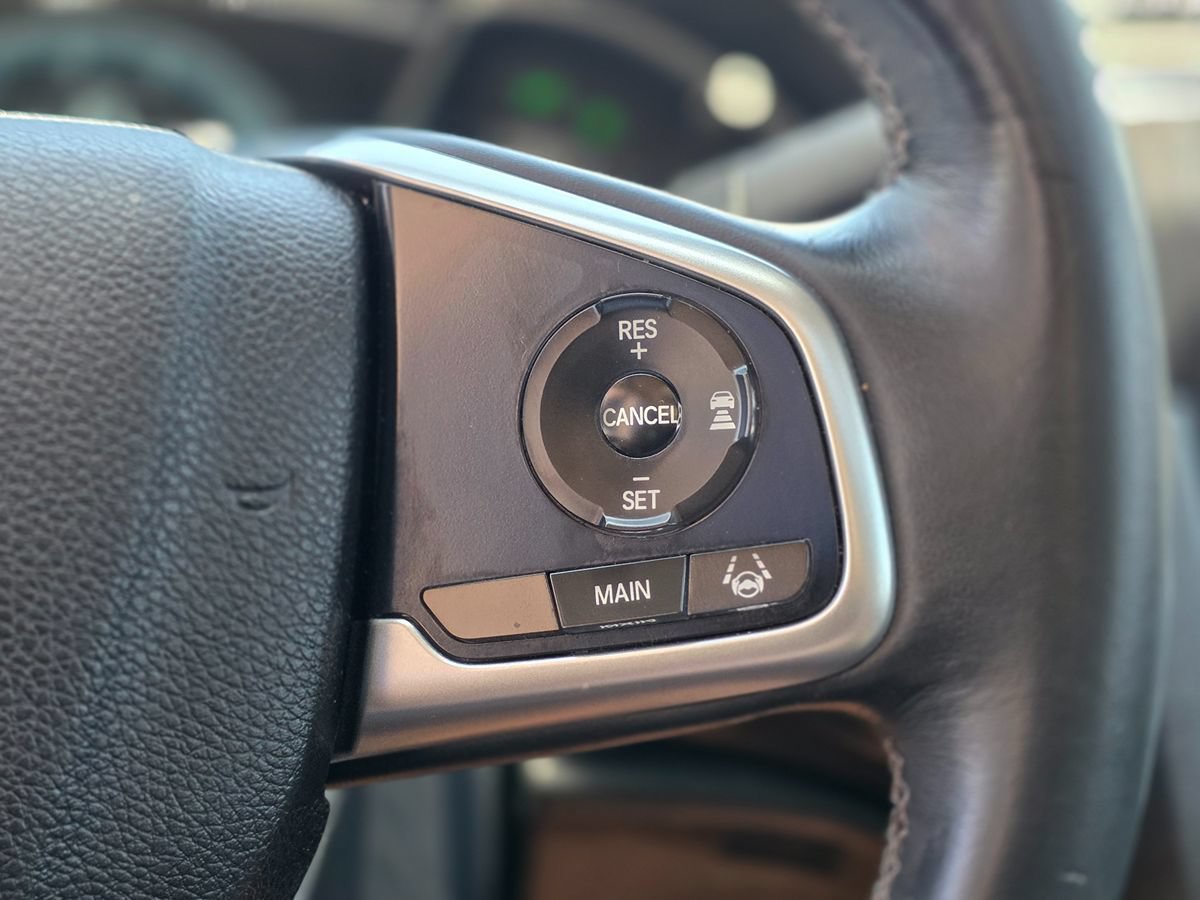 Used 2018 Honda Civic Touring image 32