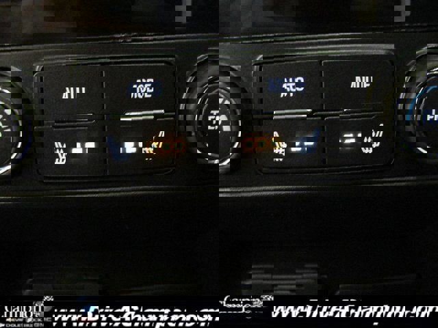 Used 2022 GMC Acadia SLT w/ Technology Package image 23