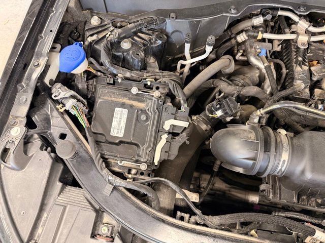 Used 2024 Ford Explorer XLT w/ XLT Sport Appearance Package AWD/4WD image 47