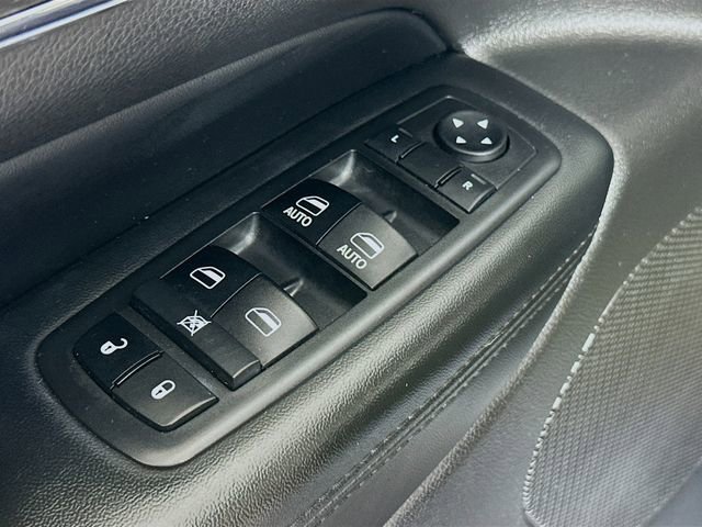 Used 2018 Jeep Grand Cherokee Limited AWD/4WD image 7