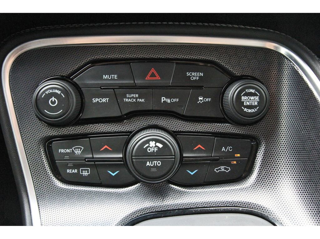 Used 2017 Dodge Challenger R/T Scat Pack w/ Dynamics Package RWD image 25