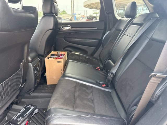 Used 2019 Jeep Grand Cherokee Altitude AWD/4WD image 9