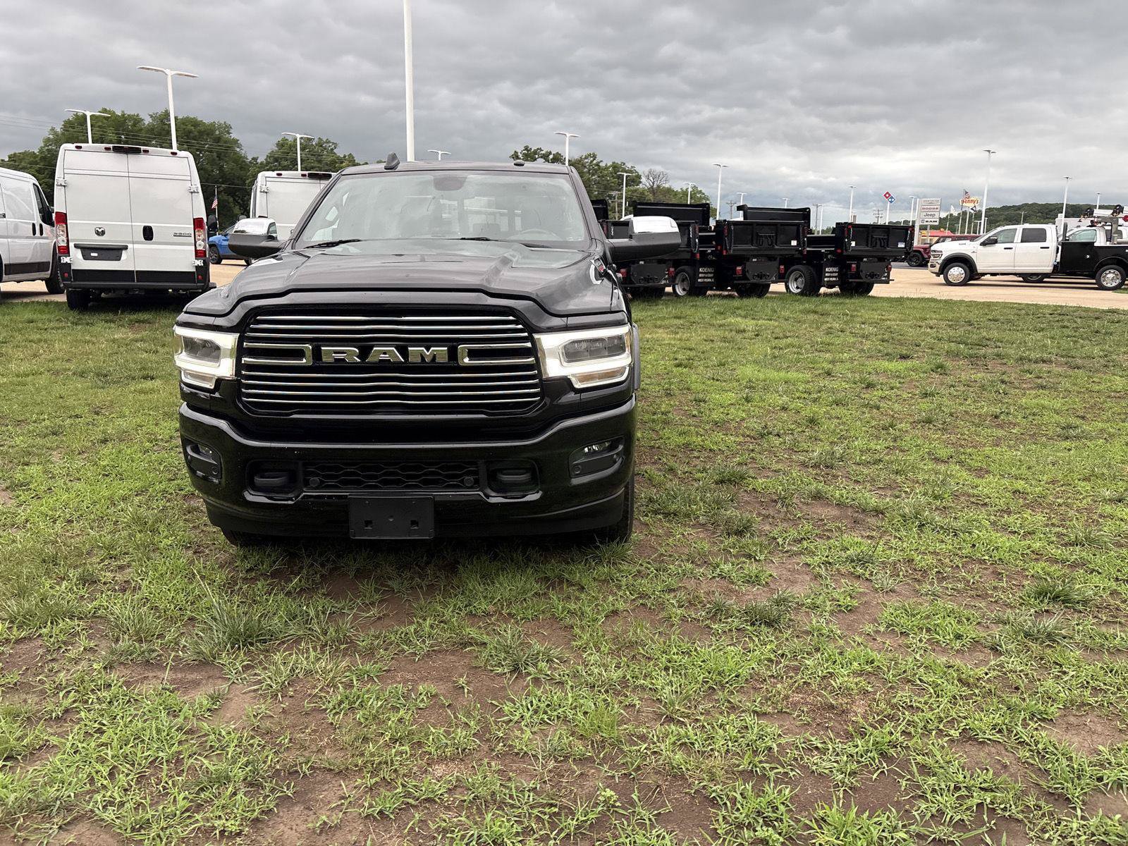 Used 2022 RAM 3500 Laramie AWD/4WD image 2