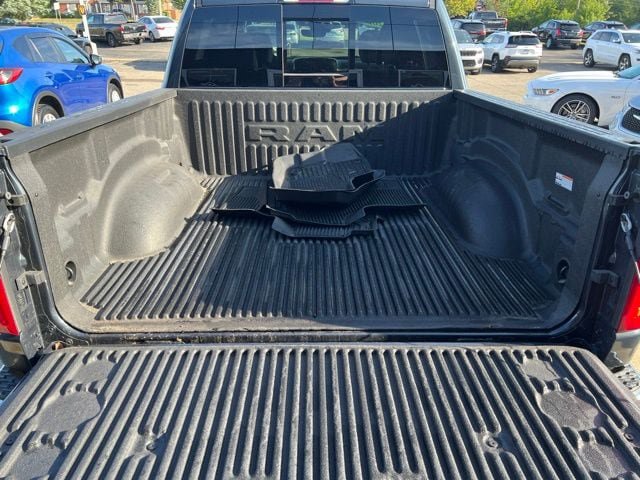 Used 2025 RAM 1500 Laramie AWD/4WD image 11