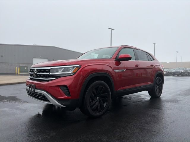 Used 2022 Volkswagen Atlas Cross Sport SE image 3