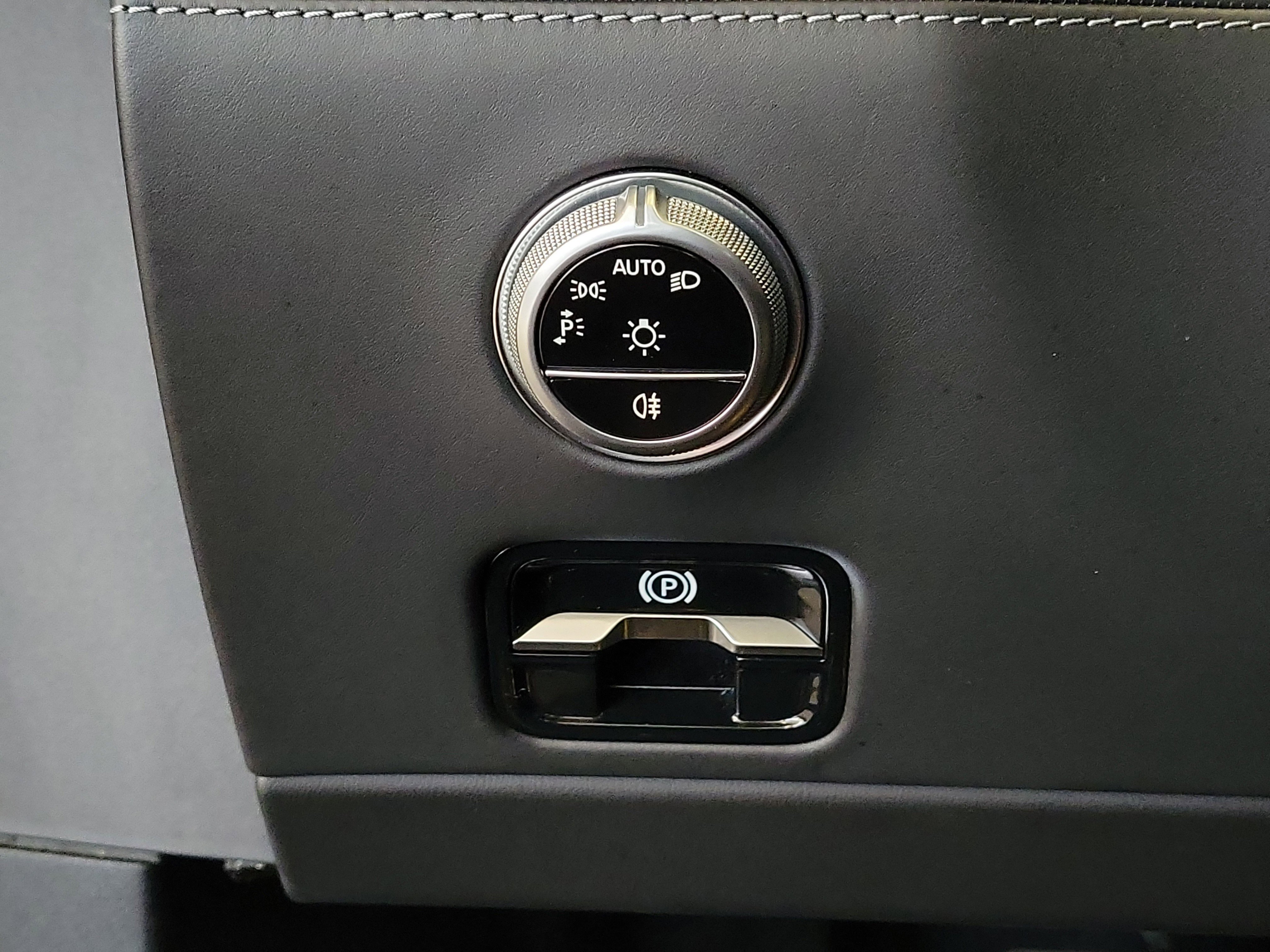 Used 2022 Mercedes-Benz SL 63 AMG 4MATIC image 29