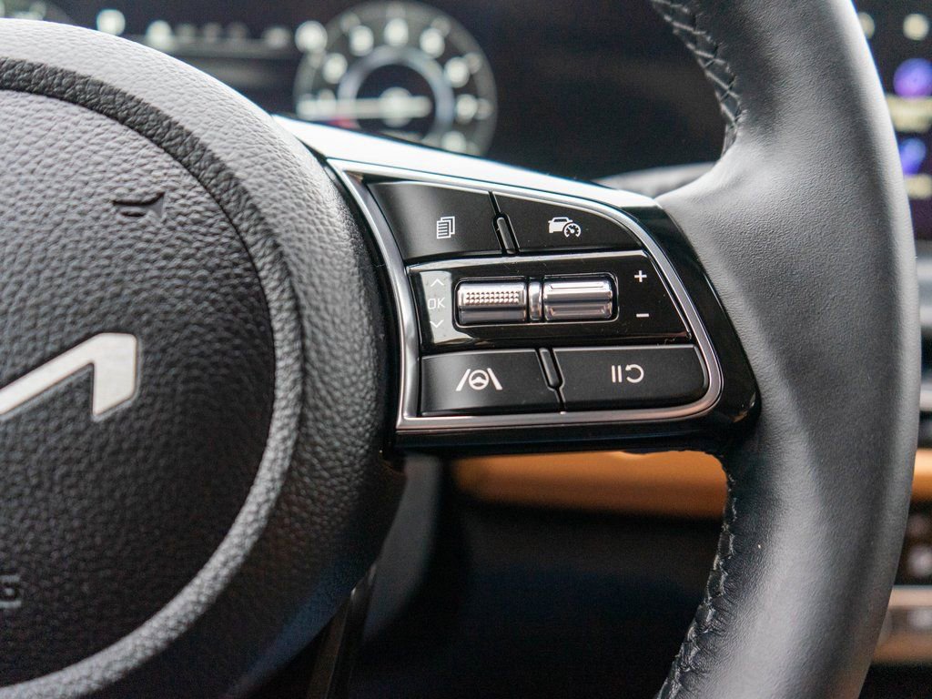 Certified 2026 Kia Seltos EX w/ EX Sunroof Package image 19