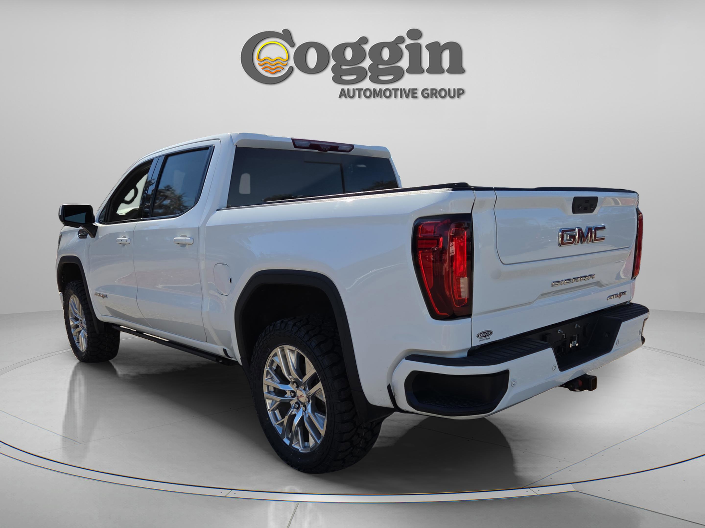 Used 2022 GMC Sierra 1500 AT4X image 4