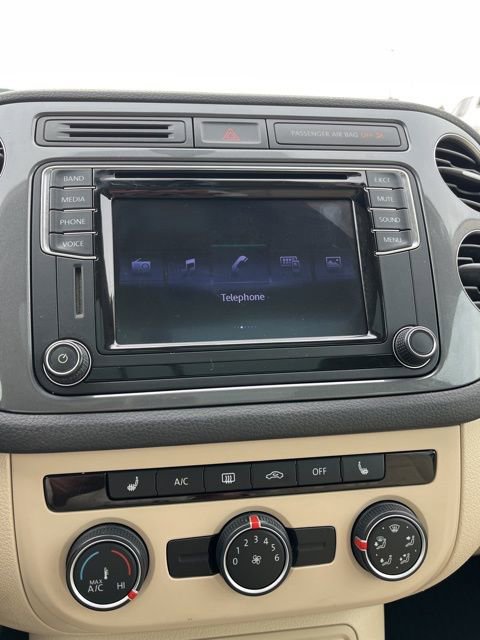 Used 2017 Volkswagen Tiguan Wolfsburg Edition image 42