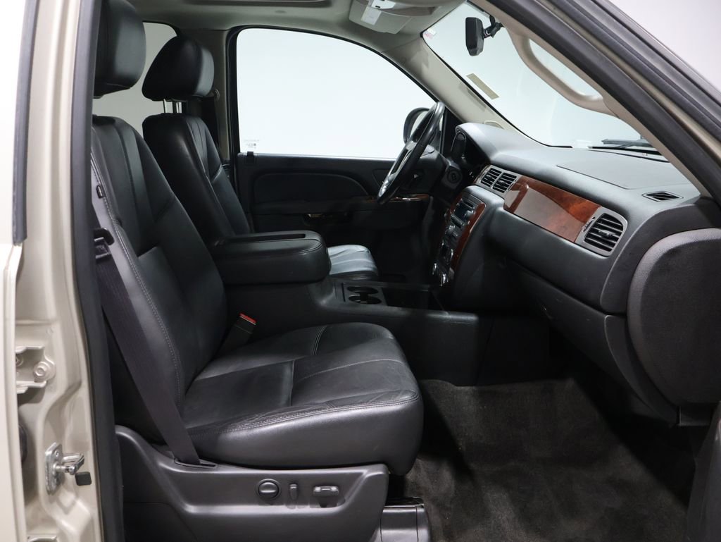 Used 2013 Chevrolet Tahoe LT w/ Luxury Package image 27