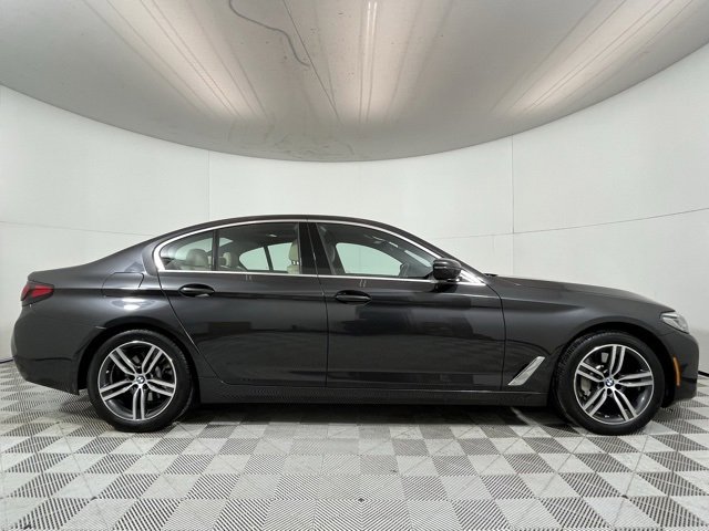 Used 2023 BMW 530i xDrive w/ Premium Package image 8