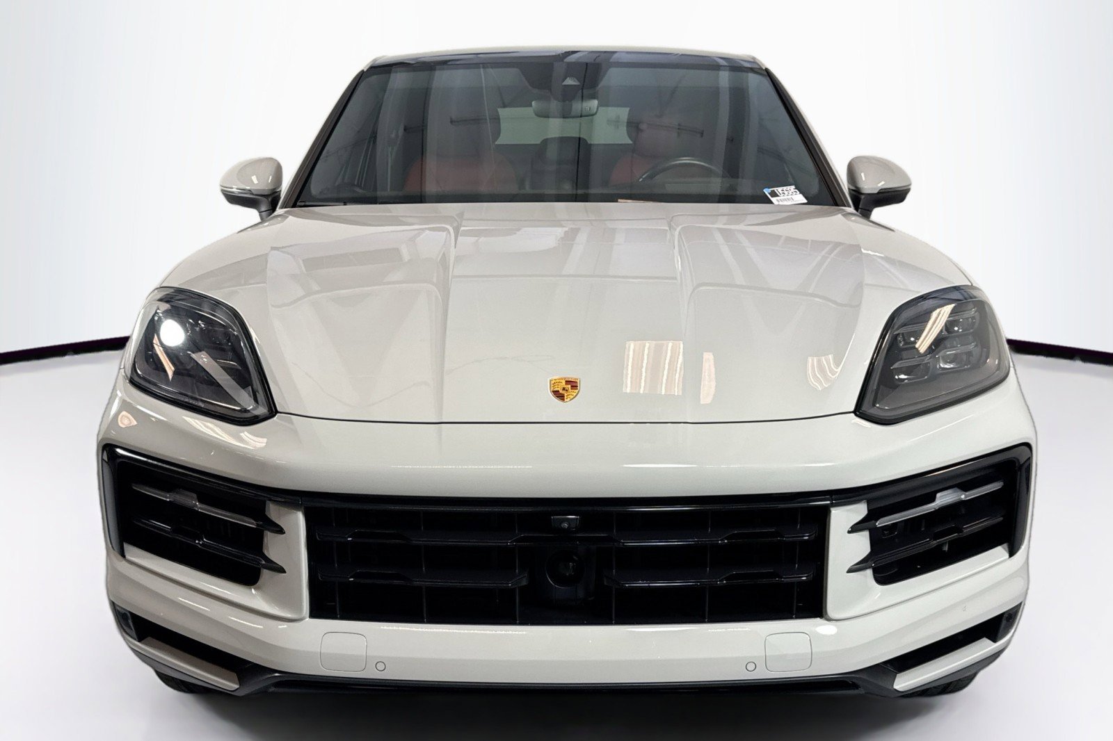 Used 2024 Porsche Cayenne S image 2
