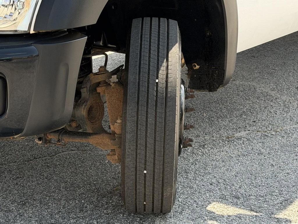 Used 2016 Ford F550 2WD Regular Cab Super Duty image 20