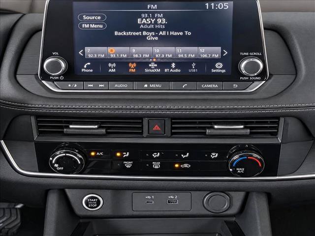 Used 2023 Nissan Rogue S AWD/4WD image 23