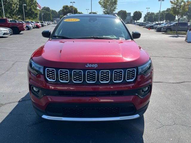 Used 2025 Jeep Compass Limited AWD/4WD image 2