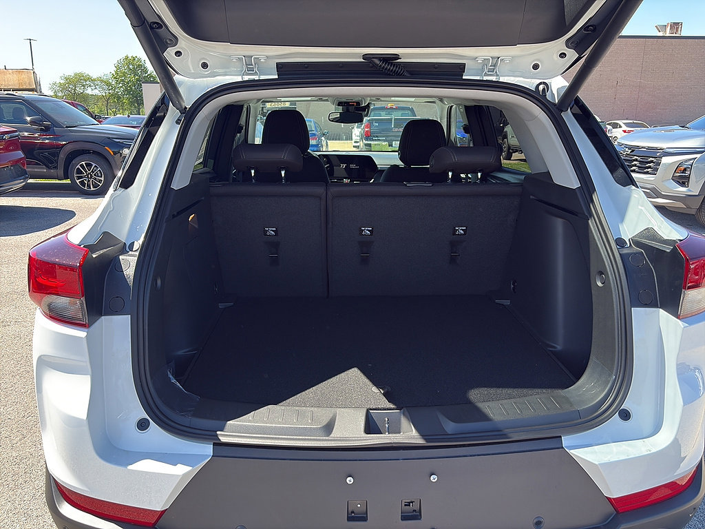 New 2026 Chevrolet TrailBlazer LT w/ Convenience Package AWD/4WD image 5