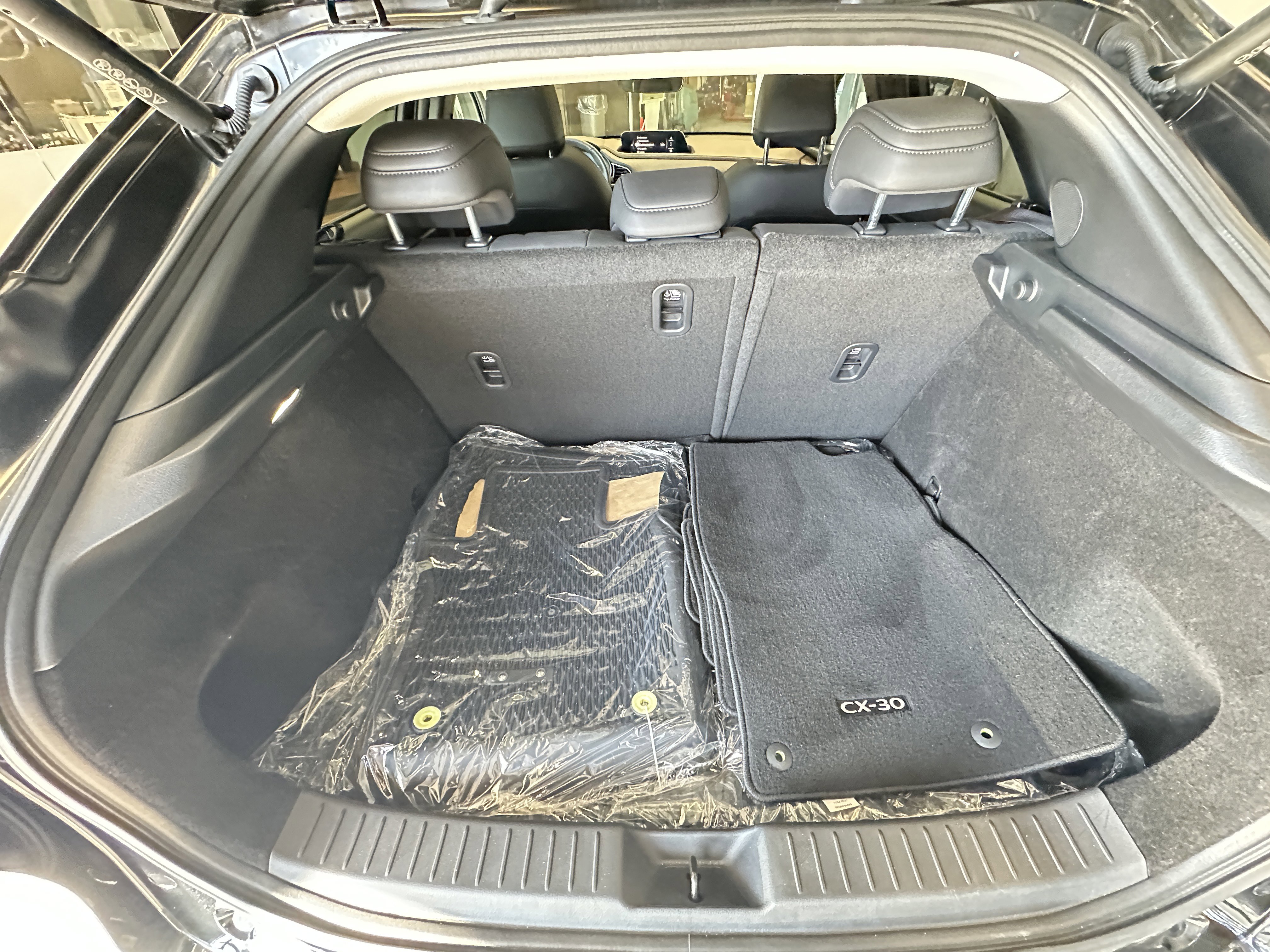 Certified 2025 MAZDA CX-30 AWD 2.5 S w/ Premium Package image 4