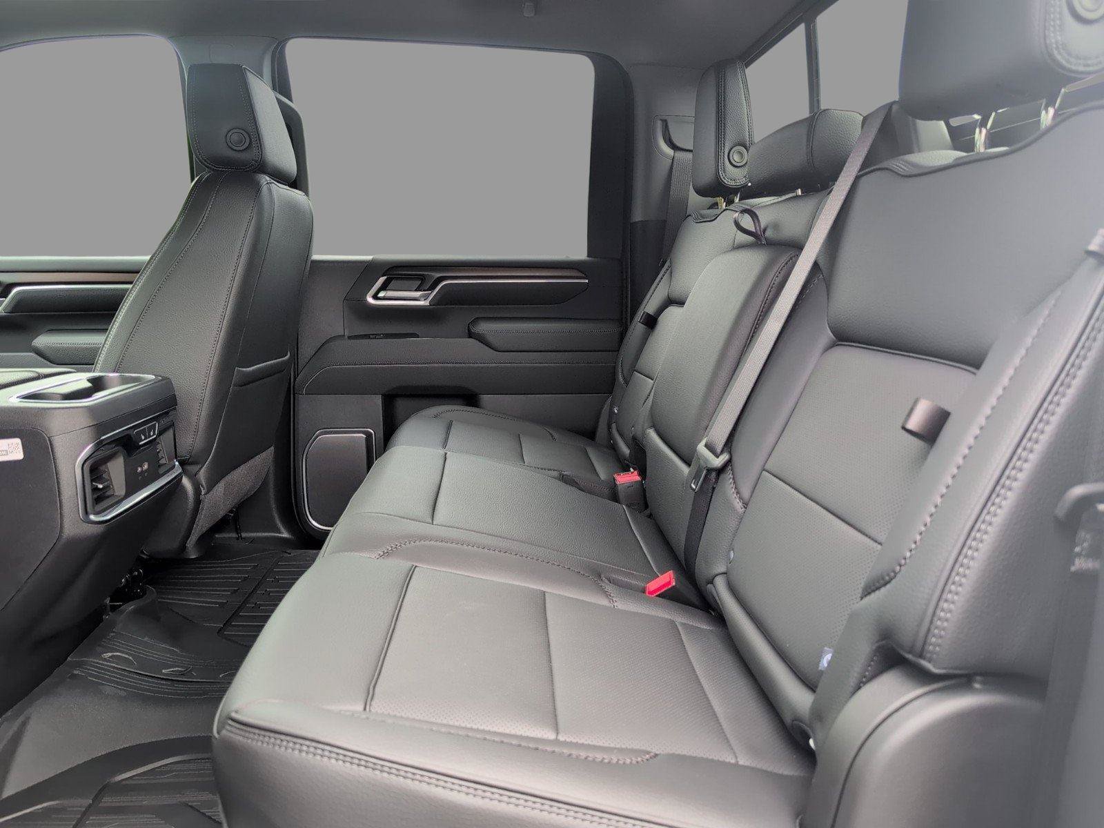 New 2026 GMC Sierra 2500 Denali w/ Denali Reserve Package AWD/4WD image 37