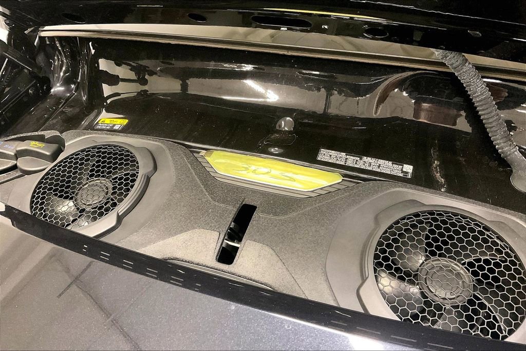 Used 2024 Porsche 911 Carrera 4S w/ Premium Package image 16