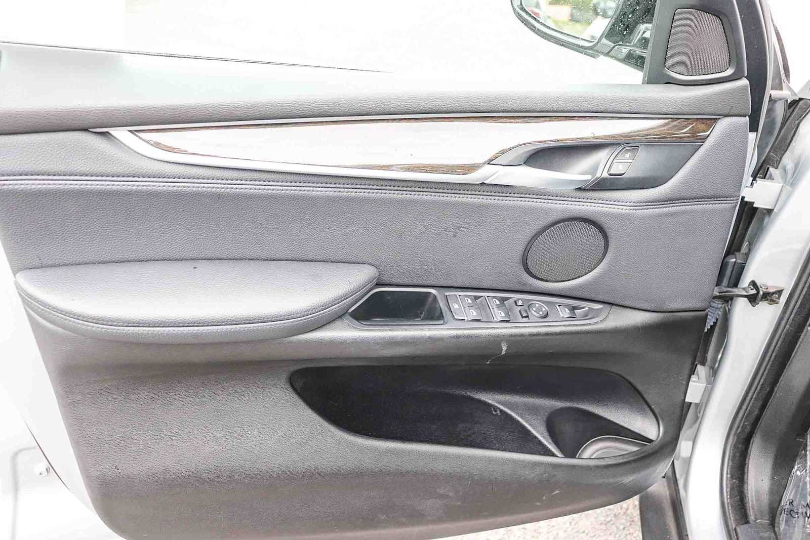 Used 2017 BMW X5 xDrive35i w/ Premium Package image 22